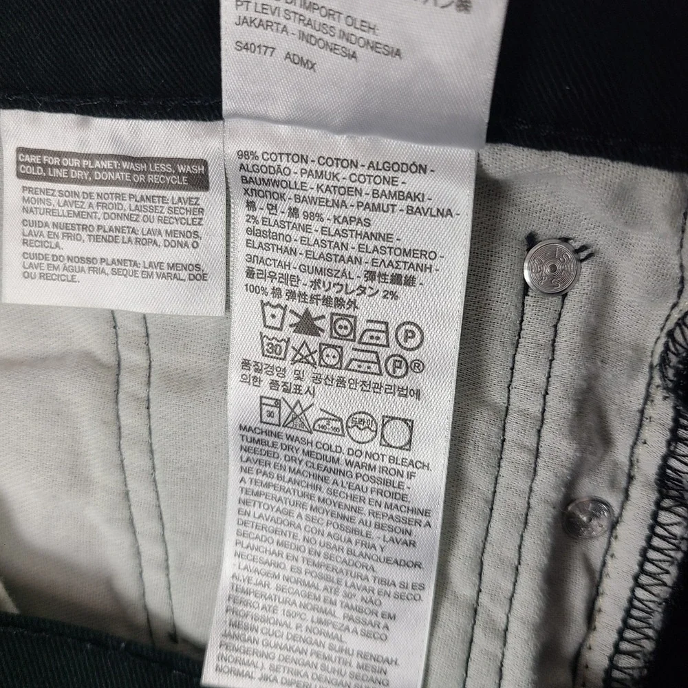 Levi's 541 Jeans Mens 32x28 Black Wash Athletic Fit Denim HEMMED‎